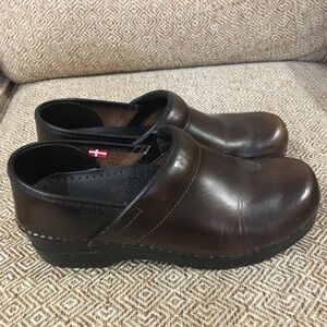Sanita Leather Danish Clogs Womens EU 39